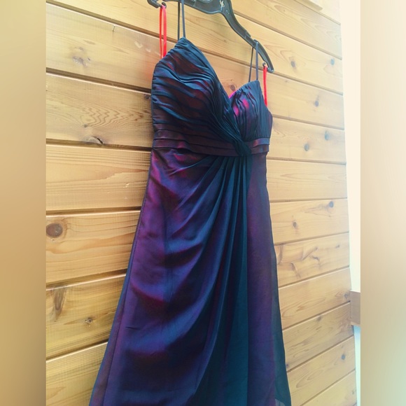 Semi-Formal Red and Black Dress - Picture 1 of 6